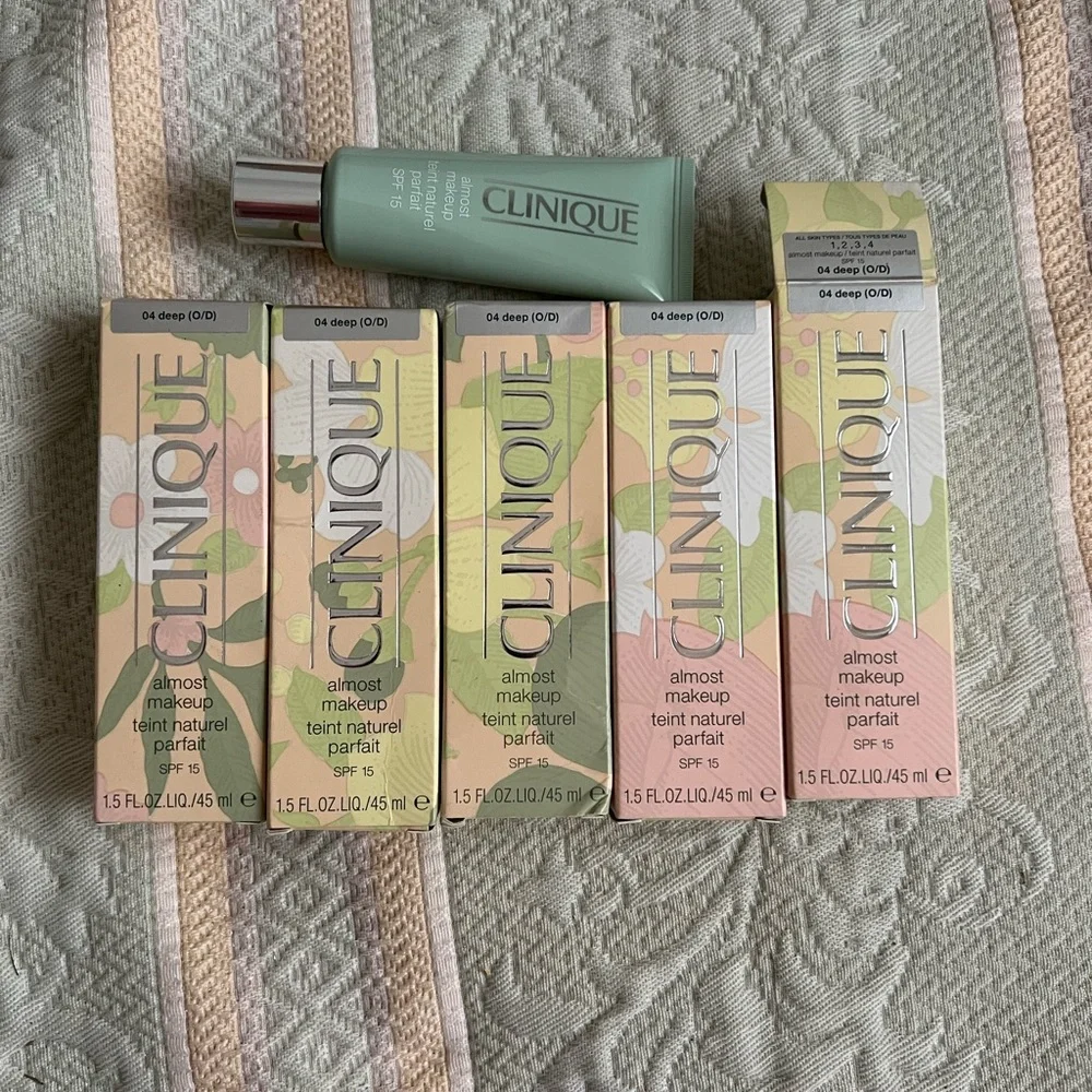 ORIGINAL Clinique Almost Make Up Tinted Moisturizer, Shade Deep, Discontinued